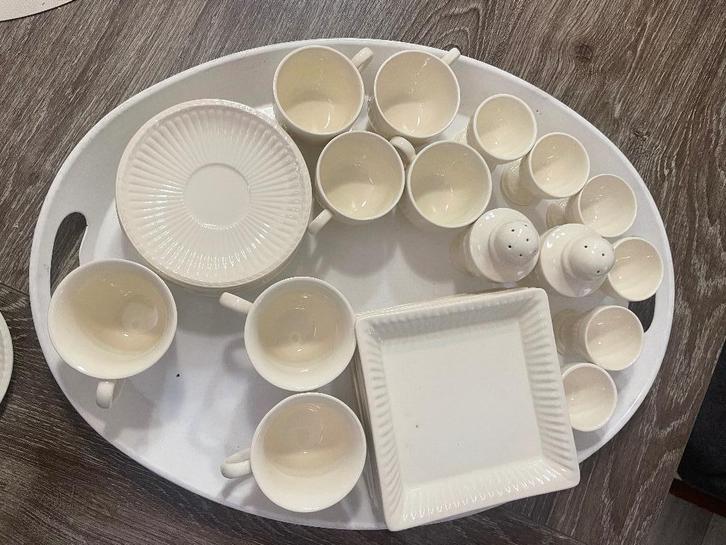 Servies Wedgwood, Huis en Inrichting, Keuken | Servies, Gebruikt, Kop(pen) en/of Schotel(s), Wedgwood, Aardewerk, Ophalen of Verzenden