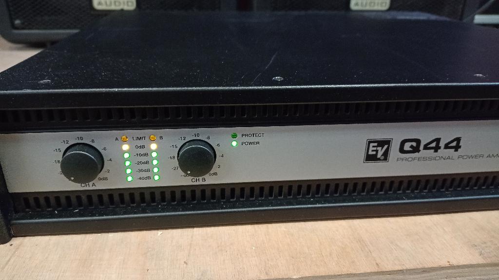 Electro Voice Q44 PA versterker, Ophalen of Verzenden, Gebruikt, Minder dan 500 watt, P.A.