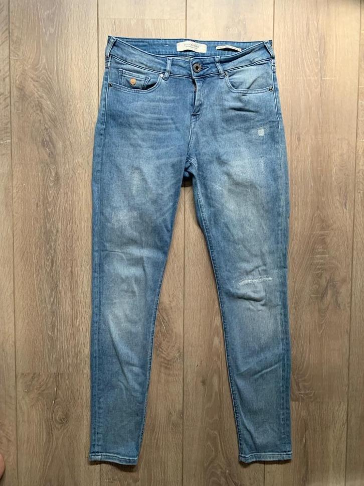 Scotch&Soda jeans spijkerbroek blauw W26/L30= XS/34, Kleding | Dames, Spijkerbroeken en Jeans, Zo goed als nieuw, W27 (confectie 34) of kleiner