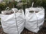 Te koop 2 zakken perenhout, Tuin en Terras, Haardhout, Minder dan 3 m³, Ophalen of Verzenden, Overige houtsoorten, Blokken