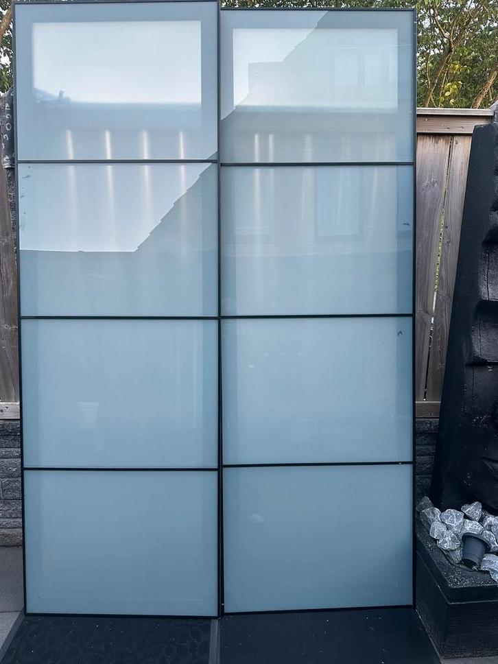 Ikea pax schuifdeuren met zwart frame, Huis en Inrichting, Kasten | Kledingkasten, Zo goed als nieuw, Minder dan 100 cm, 25 tot 50 cm