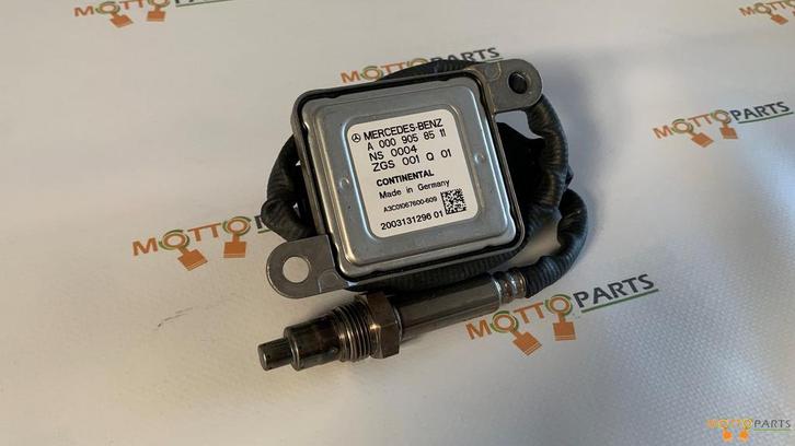 Mercedes-Benz NOx sensor A0009058511 - A3C01067600 ZGS001Q01, Auto-onderdelen, Elektronica en Kabels, Gebruikt, Ophalen of Verzenden