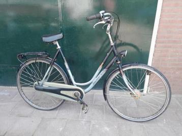 Sparta damesfiets met versn en handremmen 