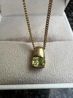 Gouden Ketting met Peridot Hanger, Geel, Ophalen of Verzenden, Zo goed als nieuw, Met edelsteen