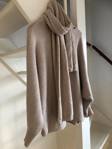 Ecru trui met sjaal - Sandra's Boetiek - M/L beschikbaar voor biedingen