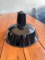 Vintage industriële fabriekslamp, Huis en Inrichting, Lampen | Hanglampen, Ophalen, Gebruikt, Vintage industrieel, Metaal