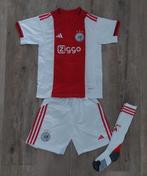 AFC Ajax kids tenue 25/26, Sport en Fitness, Voetbal, Maat XS of kleiner, Ophalen of Verzenden, Nieuw, Set