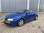Alfa Romeo GT 2.0 JTS Distinctive -nieuwe koppeling en distr, Auto's, Alfa Romeo, Voorwielaandrijving, 65 €/maand, Gebruikt, Traction-control