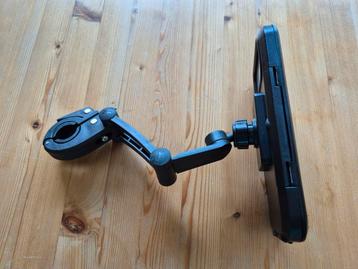Nieuwe steunen voor telefoon  op fiets beschikbaar voor biedingen