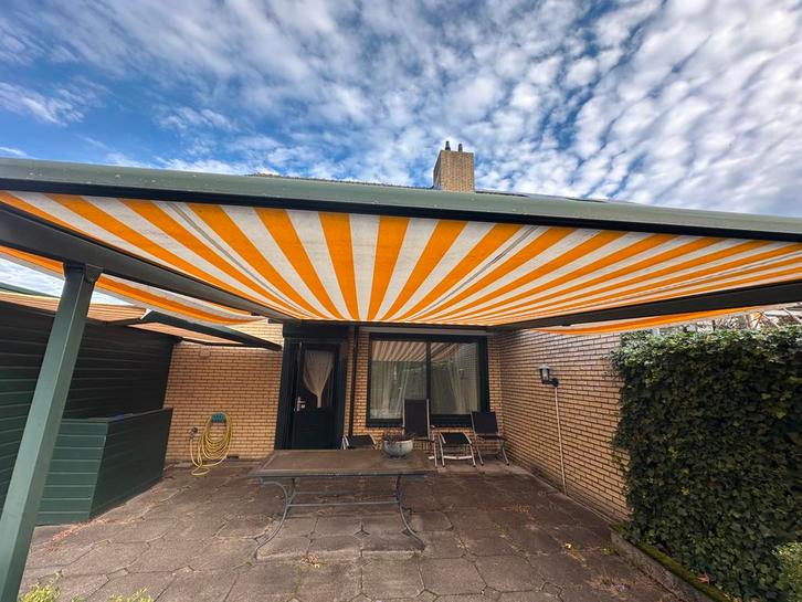 Elektrisch zonnescherm/ terras overkapping, 440br/475 uitval, Tuin en Terras, Overkappingen, Gebruikt, Overige typen, Ophalen