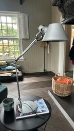 Tolomeo bureau of tafellamp, Huis en Inrichting, Lampen | Tafellampen, Ophalen, Overige materialen, 50 tot 75 cm, Zo goed als nieuw