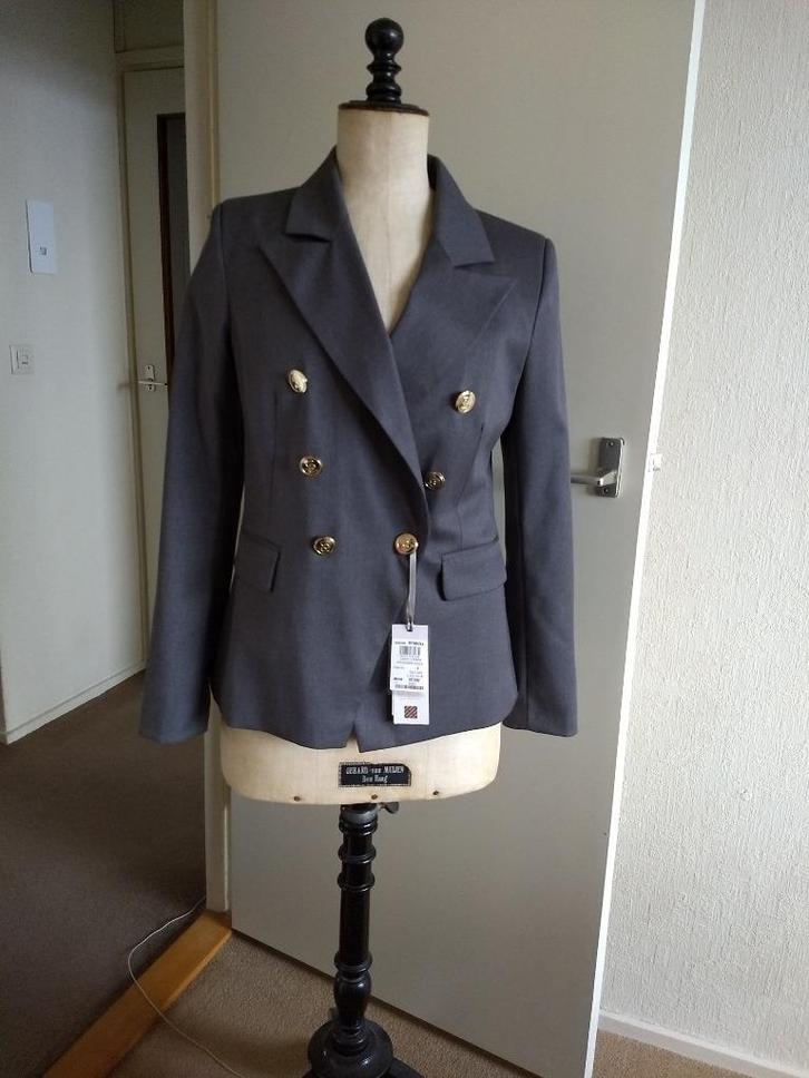 nieuwe blazer Rinascimento m, Kleding | Dames, Jasjes, Kostuums en Pakken, Nieuw, Jasje, Maat 38/40 (M), Grijs, Verzenden