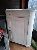 GRATIS oud hoekkastje, Huis en Inrichting, Ophalen, Gebruikt