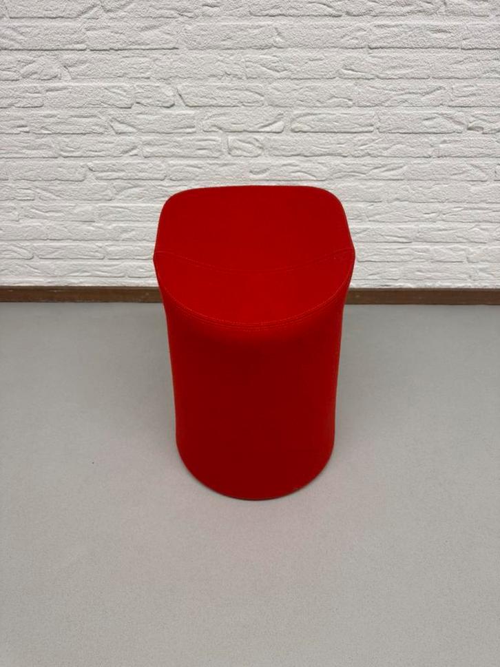 Artifort Lilla, Huis en Inrichting, Banken | Voetenbanken en Poefen, Zo goed als nieuw, Minder dan 50 cm, Rond, Ophalen of Verzenden