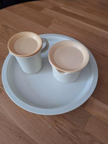 Tupperware  beschikbaar voor biedingen
