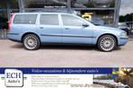 Volvo V70 2.3 T5 250 pk Aut. Leer, 17 inch, Trekhaak, 1566 kg, Met garantie (alle), Blauw, 92 €/maand