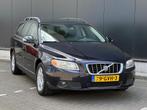 Volvo V70 2.5T Kinetic AUTOMAAT LEDER/CRUISE/AIRCO/ISOFIX |, Zwart, 1573 kg, Blauw, 2521 cc