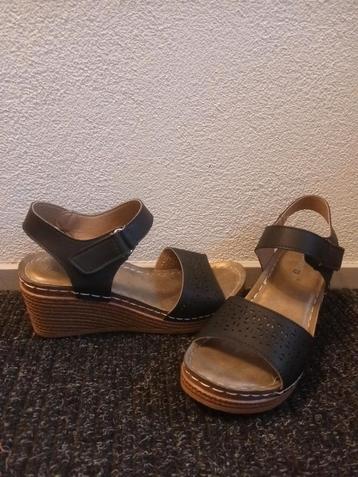 Bluebox Zomerhakken Maat 39 beschikbaar voor biedingen