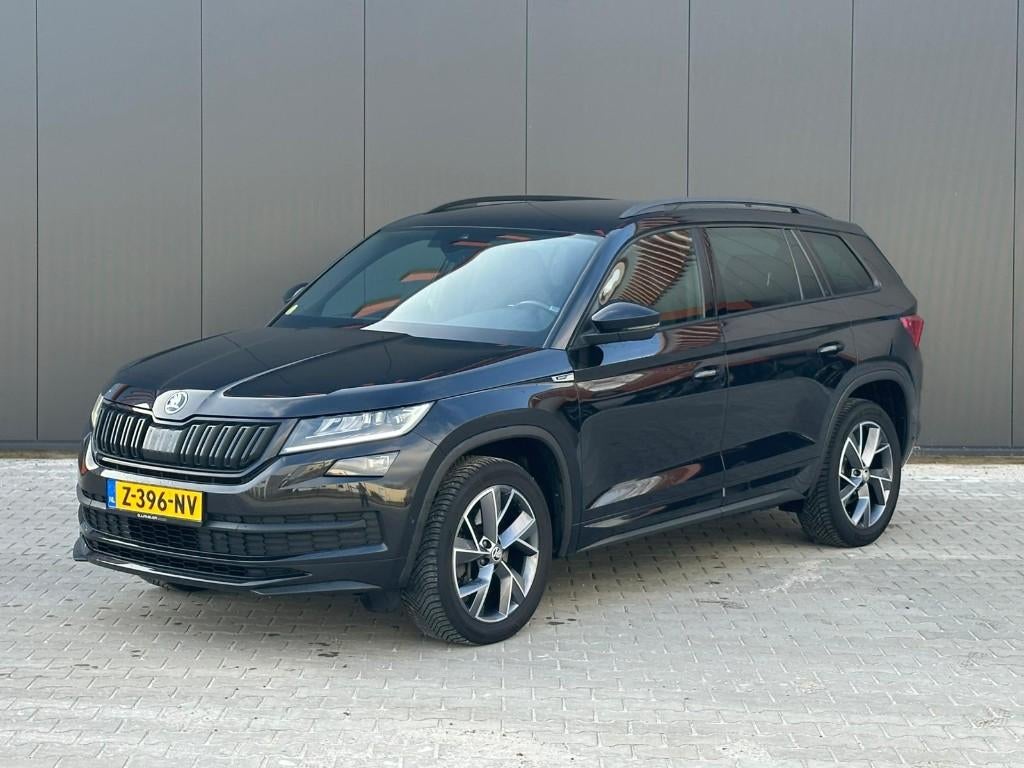 Škoda Kodiaq 2.0 TDI 150pk DSG Sportline 7-pers. | BTW-auto, Auto's, Skoda, 4 cilinders, 1622 kg, 7 stoelen, Zwart