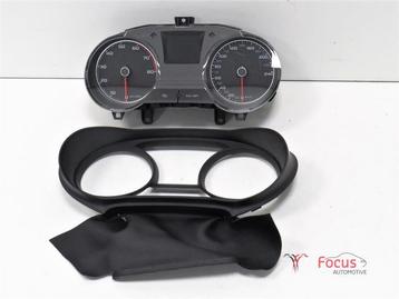 Instrumentenpaneel van een Seat Ibiza beschikbaar voor biedingen