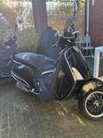 Zeer goede staat zwarte Vespa Sprint, Fietsen en Brommers, Scooters | Vespa, Ophalen, Maximaal 45 km/u, Vespa S, Zo goed als nieuw