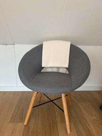 Comfortabele stoel te koop - Lisse beschikbaar voor biedingen