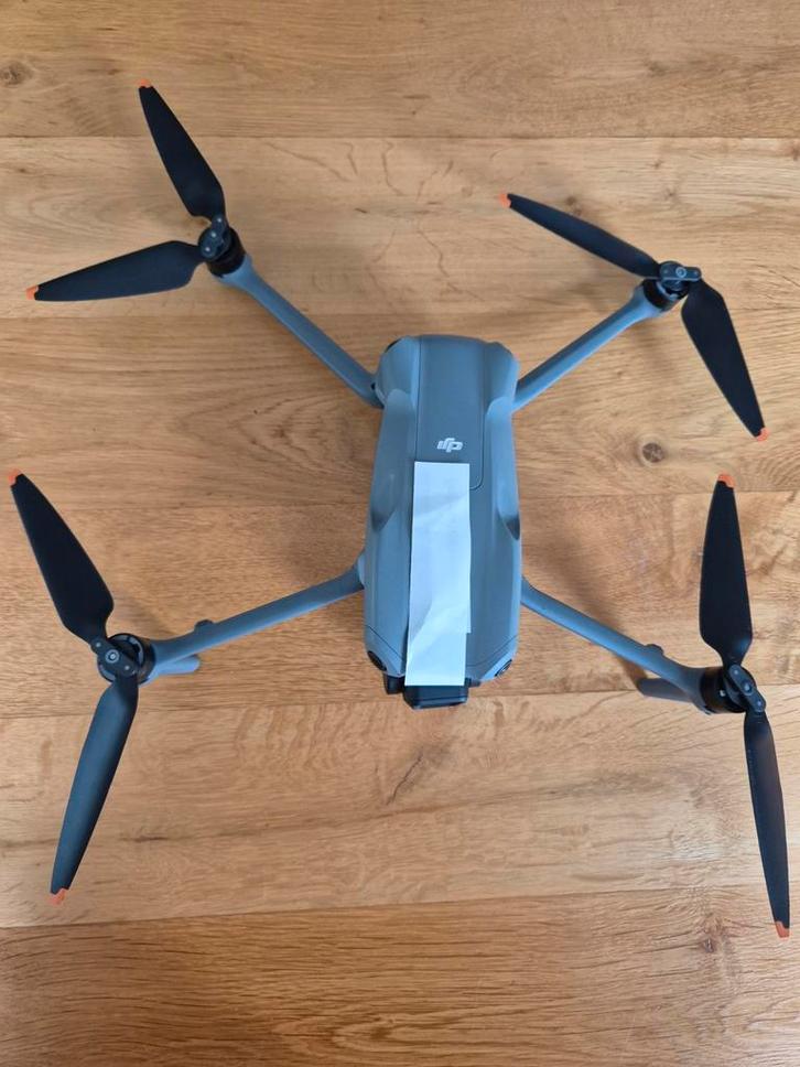 DJI Air 3 Fly More Combo - Weinig Vlieguren!, Audio, Tv en Foto, Drones, Zo goed als nieuw, Drone met camera, Ophalen of Verzenden
