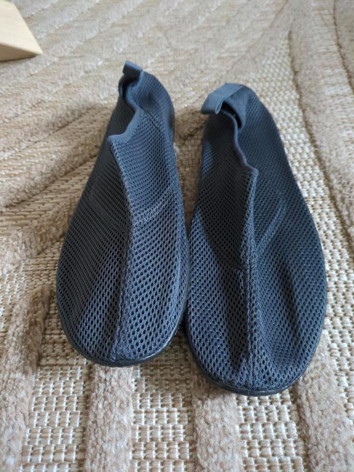 Waterschoenen maat 44-45, Watersport en Boten, Watersportkleding, Gebruikt, Zeil- of Surfschoenen, Heer, Ophalen