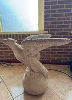 Adelaar - stenen dierenbeeld - 64 cm - klassieke decoratie, Ophalen, Zo goed als nieuw, Steen, Dierenbeeld