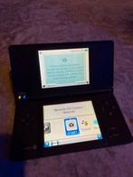 Nintendo DSi met oplader - Zwart, Spelcomputers en Games, Spelcomputers | Nintendo DS, Ophalen of Verzenden, Zo goed als nieuw