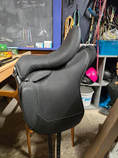 BUA zadel., Dieren en Toebehoren, Paarden en Pony's | Zadels, Nieuw, Dressuur, Ophalen of Verzenden