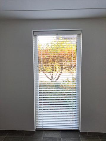 Witte Houten Jalouzie 50mm-103x229,5cm-Zo Goed Als Nieuw! beschikbaar voor biedingen