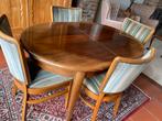 Klassieke noten ovale eetkamertafel met 4 stoelen, Ophalen, Gebruikt