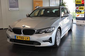 BMW 3-serie Touring 318i Executive Edition beschikbaar voor biedingen