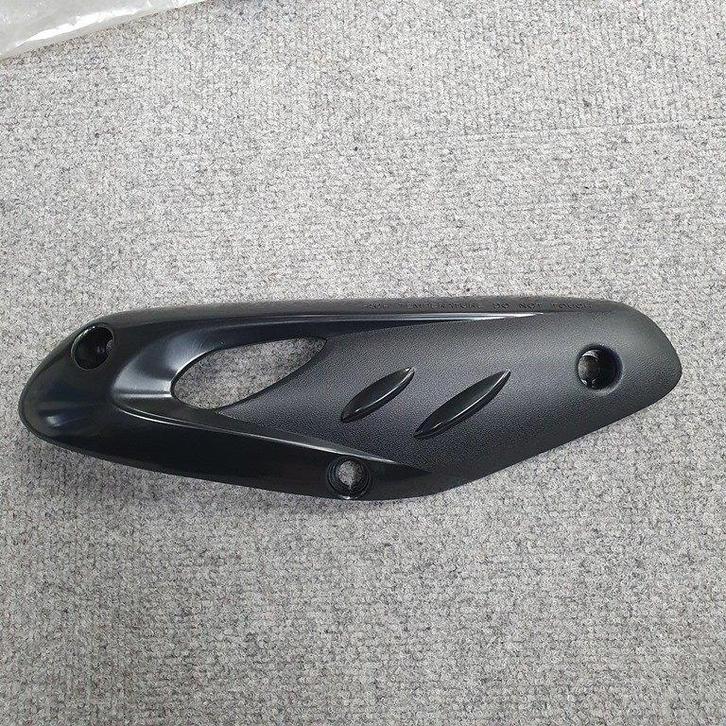 Hitteschild Uitlaat Sym euro-x / jet jetX orig 18318-t67-000, Fietsen en Brommers, Brommeronderdelen | Scooters, Nieuw, SYM, Uitlaat