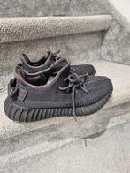 Yeezy maat 39 1/2, Ophalen of Verzenden, Zo goed als nieuw, Sneakers of Gympen
