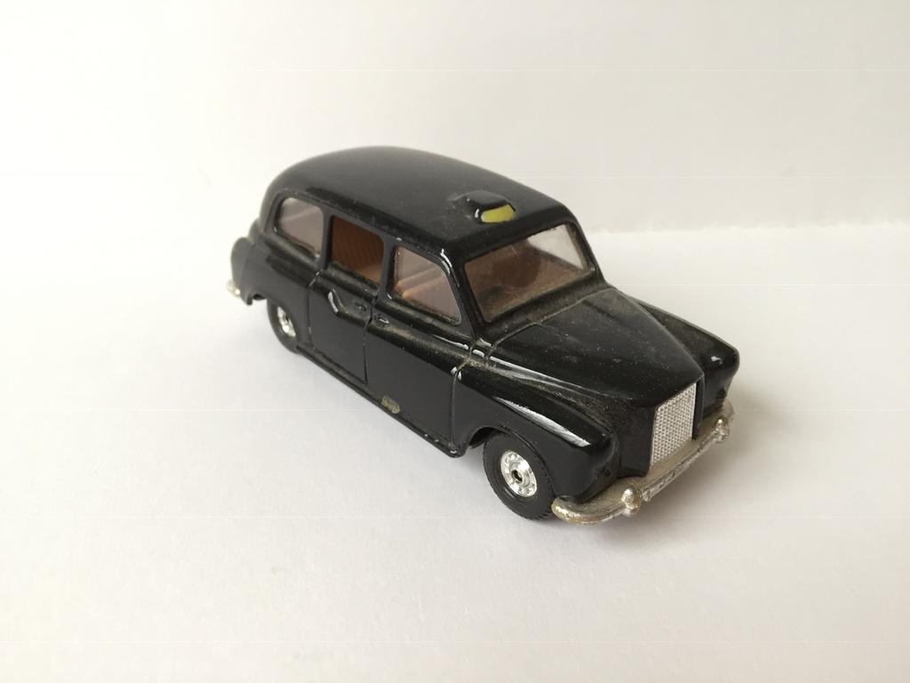 Corgi Toys Nr. 425 Austin London Taxi, Hobby en Vrije tijd, Modelauto's | 1:43, Gebruikt, Auto, Corgi, Ophalen of Verzenden