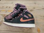Jordan sneakers 1 Mid  zwart mauve oranje, Ophalen of Verzenden, Gebruikt, Jongen of Meisje, Sportschoenen