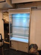 Glazen Vitrinekasten met Planken en Deuren, Ophalen of Verzenden, Zo goed als nieuw, Met deur(en)