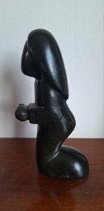 Natuurstenen beeldje  vrouw, Maria, Verzamelen, Ophalen of Verzenden, Gebruikt, Mens