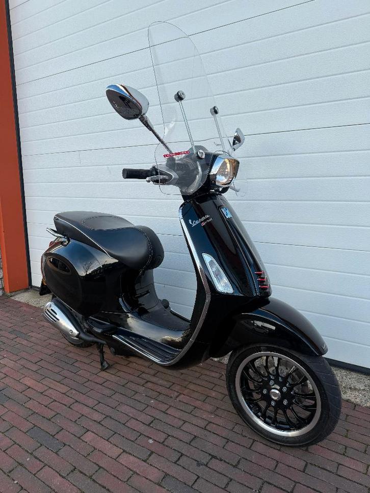 Vespa Sprint 25km BJ:2016, Fietsen en Brommers, Scooters | Vespa, Gebruikt, Overige modellen, Maximaal 25 km/u, Benzine, Ophalen