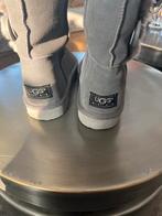 Grijze UGG, Ophalen of Verzenden, Zo goed als nieuw, Grijs, Hoge laarzen