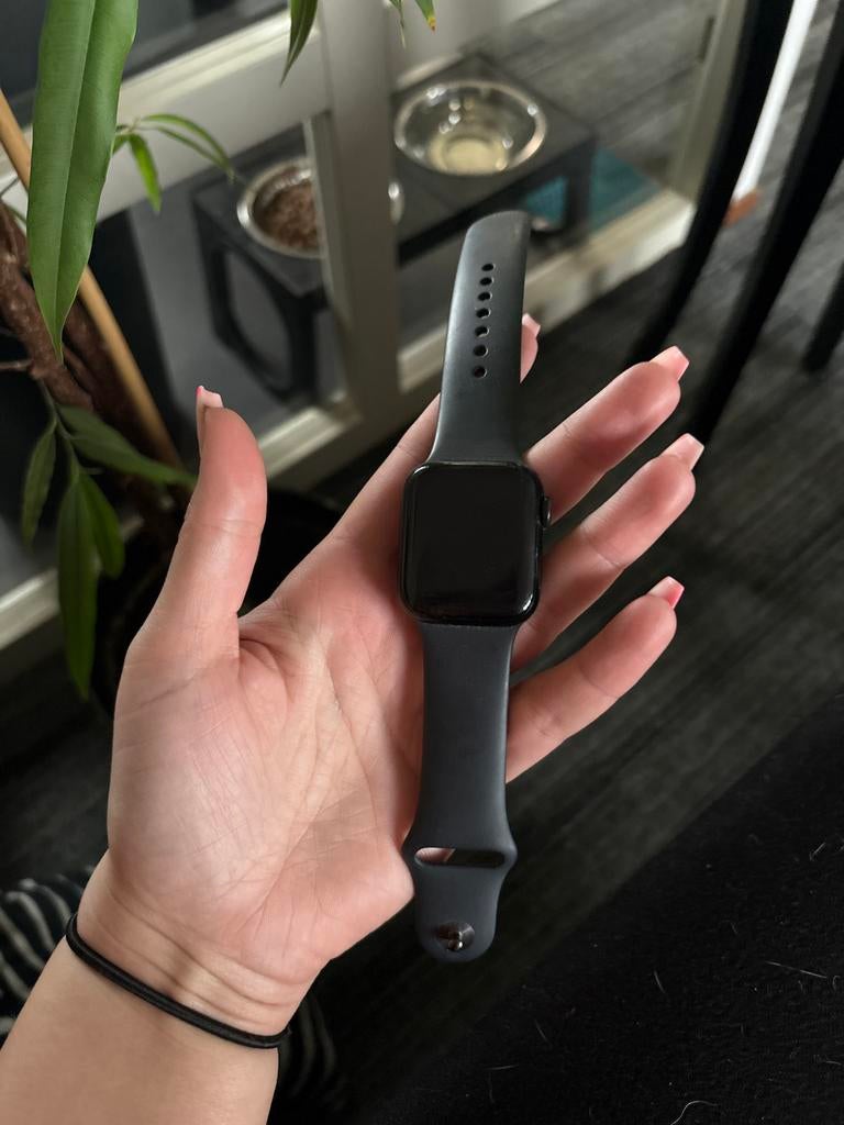 Apple Watch SE (2e generatie) - Zo goed als nieuw!, Hartslag, Zwart, IOS, Ophalen of Verzenden