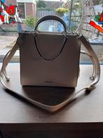 Crèmekleurige Tamaris handtas met schouderriem, Sieraden, Tassen en Uiterlijk, Tassen | Damestassen, Ophalen of Verzenden, Zo goed als nieuw