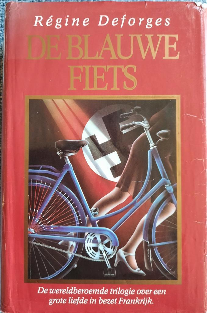 De Blauwe Fiets - Régine Deforges, Boeken, Romans, Gelezen, Nederland, Ophalen of Verzenden