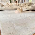 Creme  de luxe - xl  fluffy vloerkleed - fotoshoot, Ophalen, 200 cm of meer, Zo goed als nieuw, 200 cm of meer