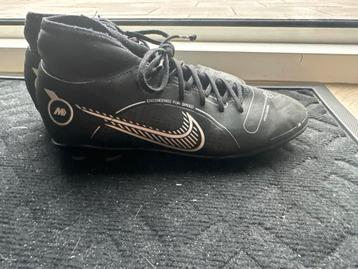 Nike Sportschoenen - Gedragen beschikbaar voor biedingen