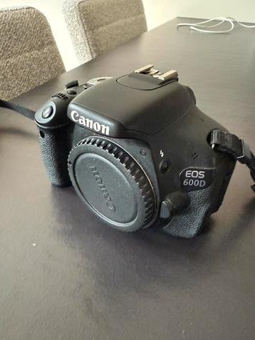 Canon EOS600D fotocamera body beschikbaar voor biedingen