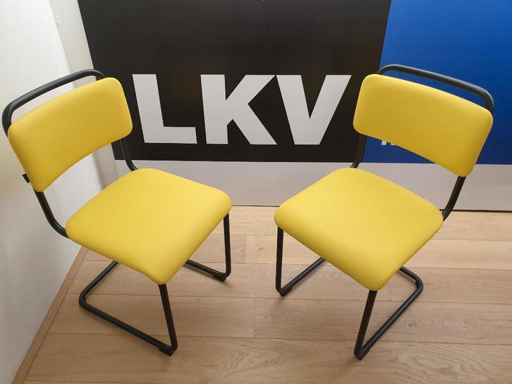 Gispen 101 XL zwart slede frame +  Geel kunstleer, Huis en Inrichting, Stoelen, Zo goed als nieuw, Eén, Kunststof, Metaal, Stof