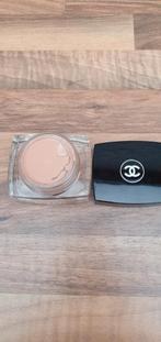 Chanel vitalumiére satin smoothing cream foundation., Sieraden, Tassen en Uiterlijk, Uiterlijk | Cosmetica en Make-up, Nieuw, Ophalen of Verzenden